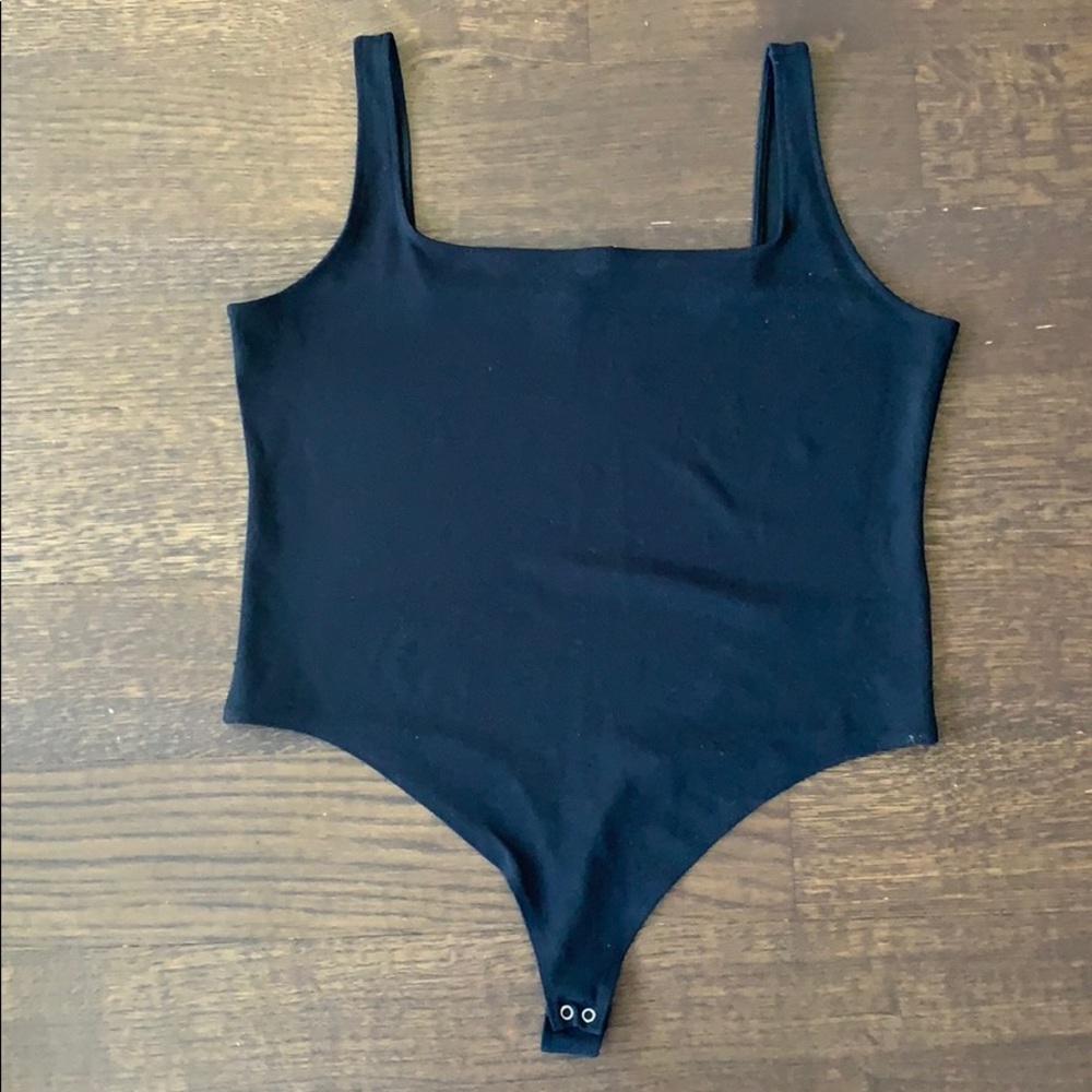 Express Sleeveless Bodysuit - Picture 1 of 3